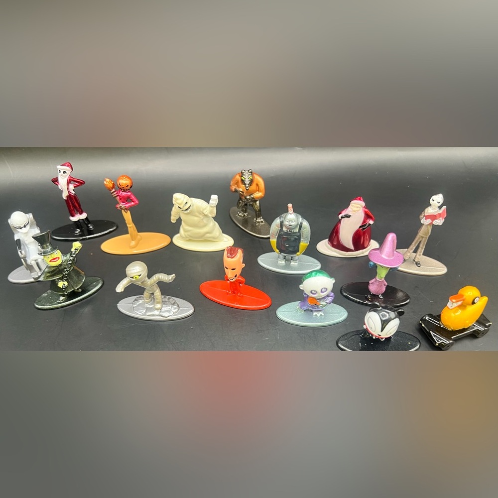 Nightmare Before Christmas- Jada Metal Mini Figurine Set of 15,Minor paint chips
